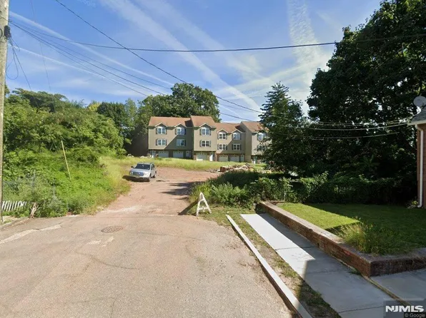 66-68 Newton Pl #C0017, Irvington, NJ 07111