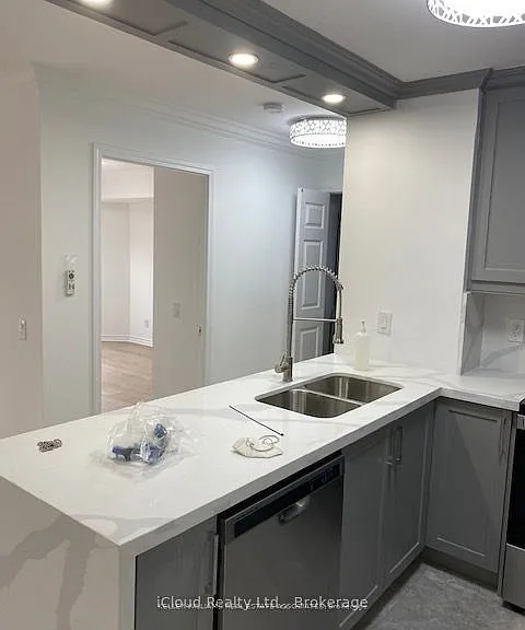 35 Kingsbridge Garden Cir #1008 — Photo 13