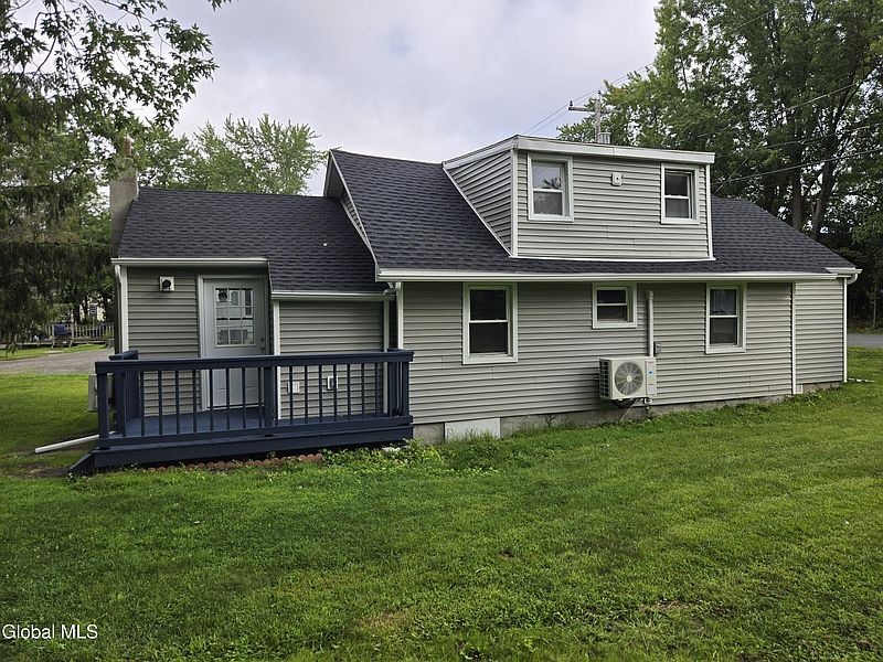 3rd image of 11 Englewood Avenue