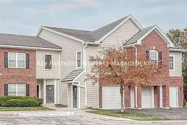 11609 Tomahawk Creek Pkwy — Photo 2
