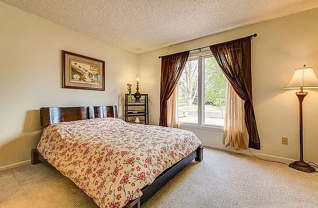 1601 Barnwood Dr — Photo 7