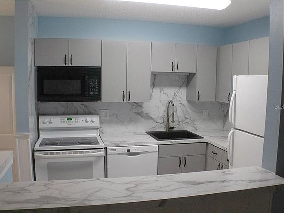 5th image of 3241 Fox Chase Cir N APT 105