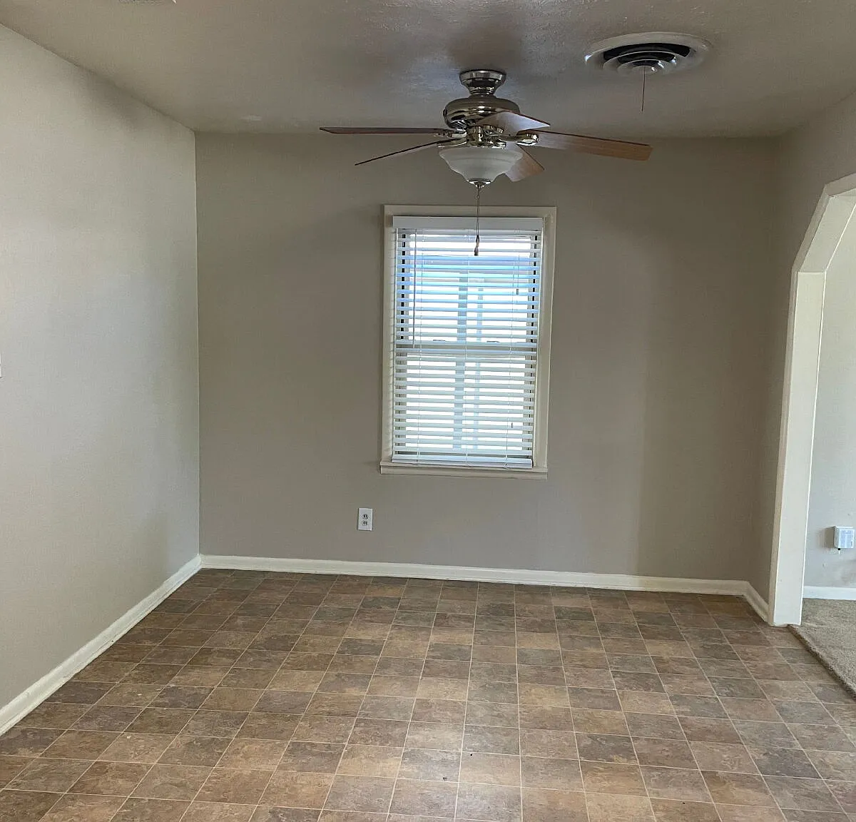 2 bed, 2.0 bath, 1195 sqft, $1,195 — Photo 4