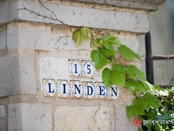 5th image of 15 Linden Ave