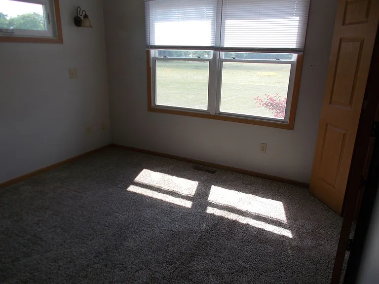 1740 Tanglewood Dr — Photo 11
