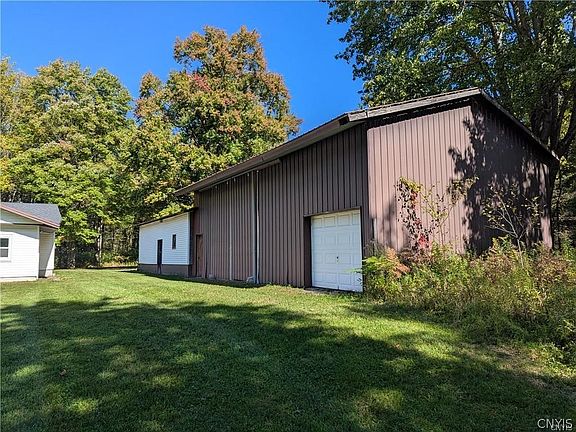 4th image of 123 Knapp Rd