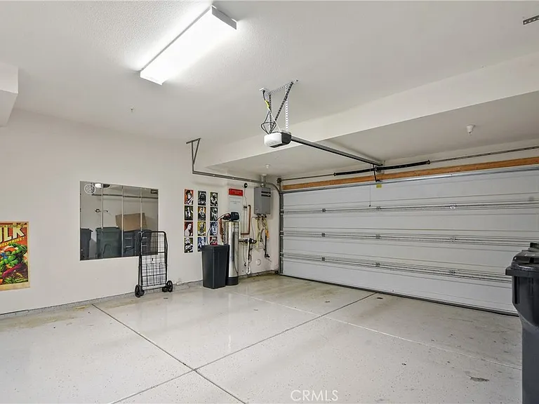 722 Ellis Dr — Photo 16