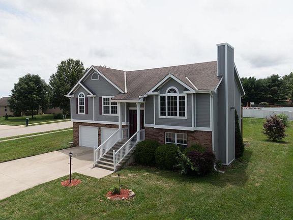 3rd image of 6208 Greenway Court St