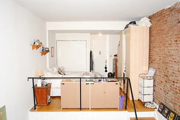 Rented by Buchbinder & Warren | media 27