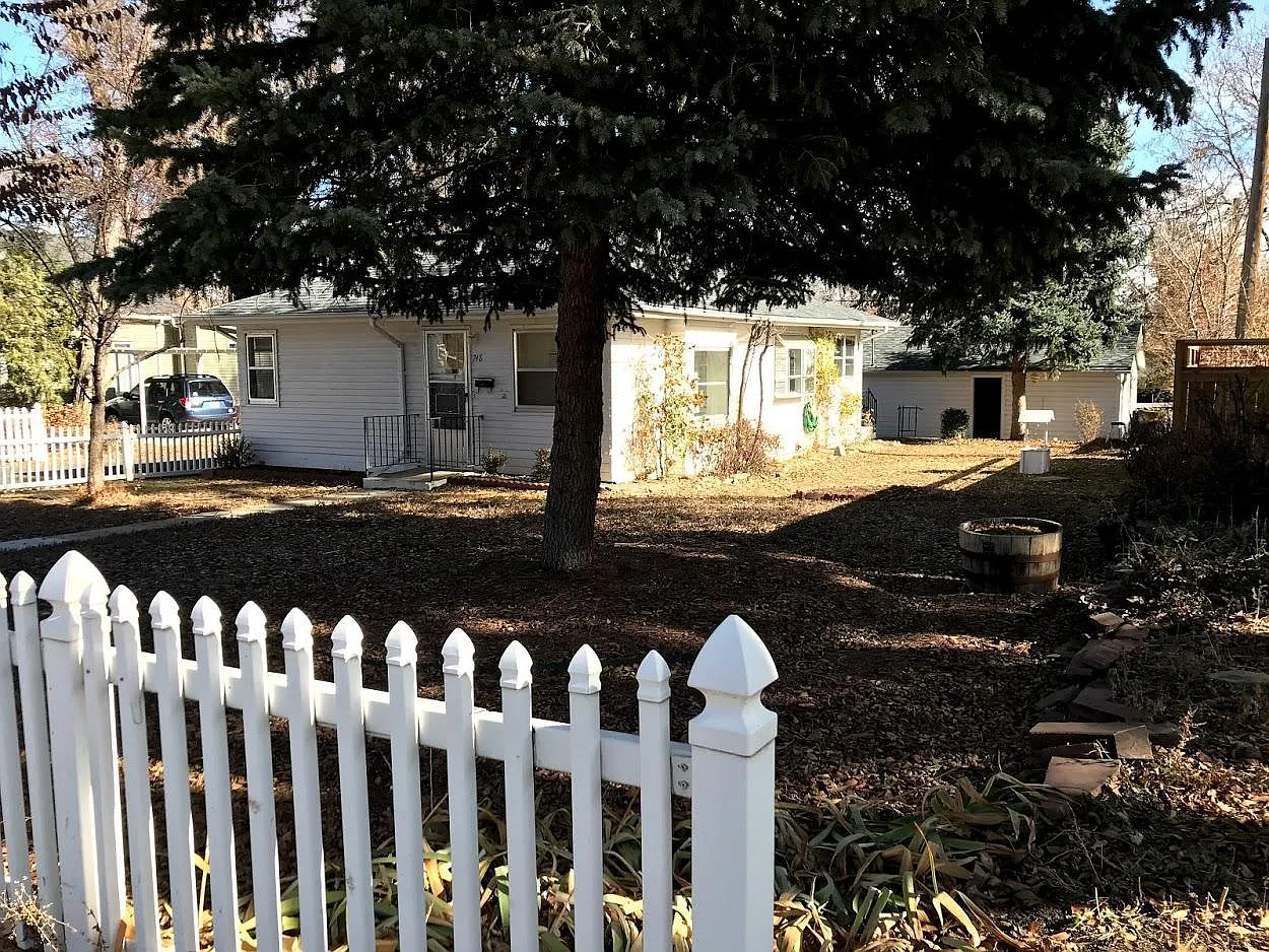 2 bed, 865 sqft, $2,050 — Photo 3