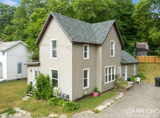 736 N Michigan Ave, Hastings, MI