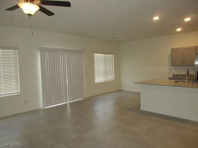 422 Canary Song Dr — Photo 7