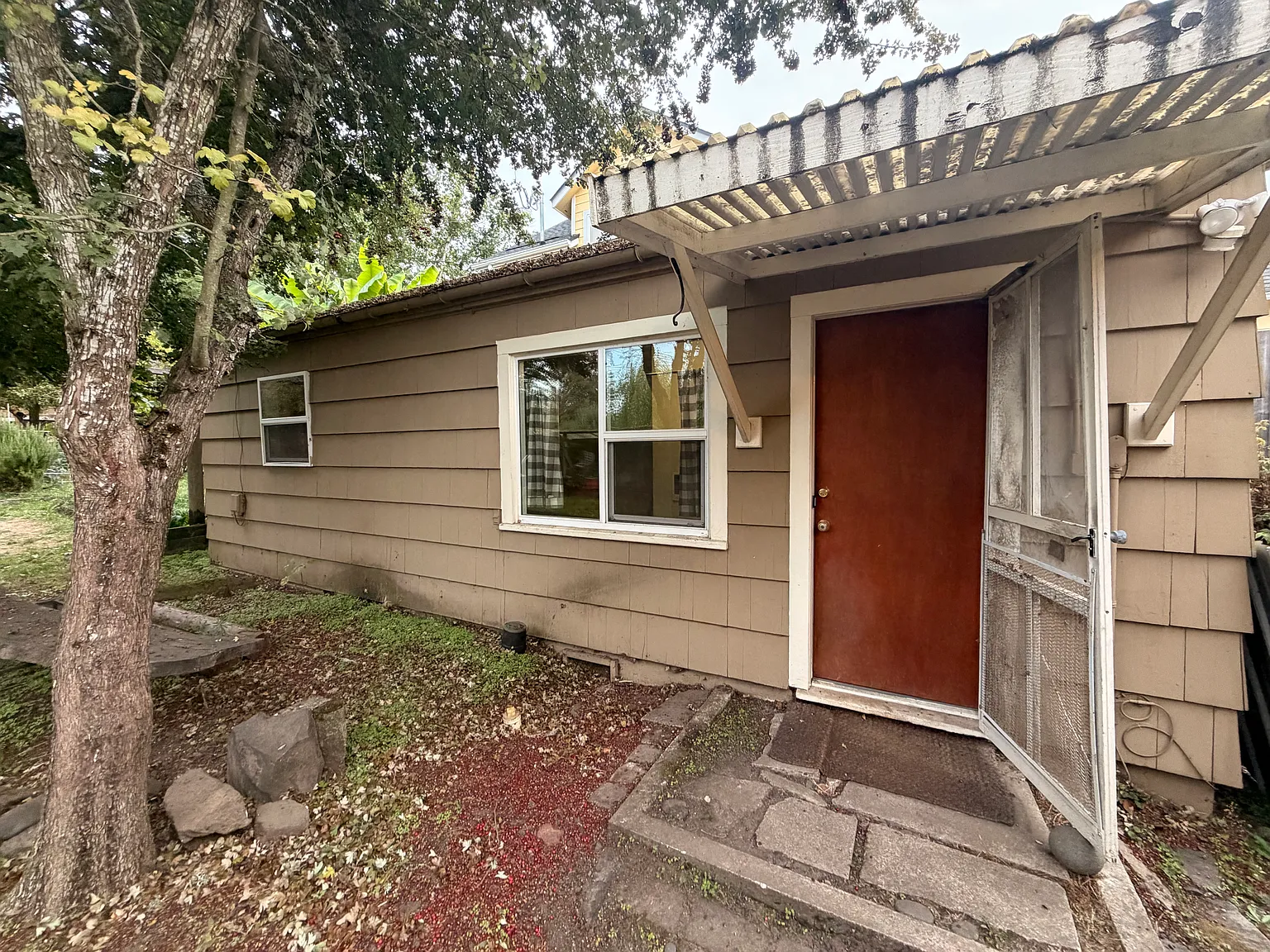 Studio, 450 sqft, $1,150 — Photo 1