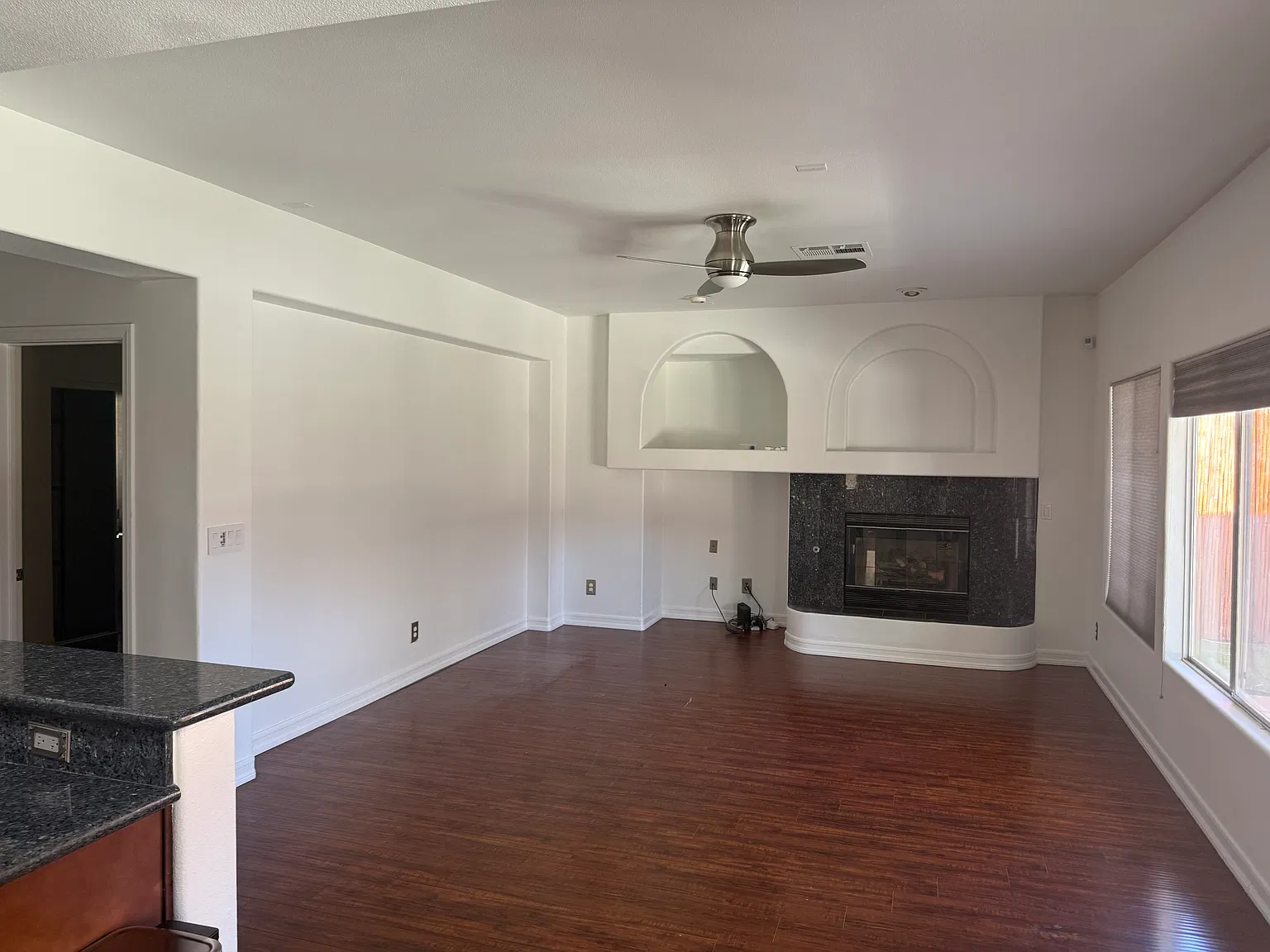 5 bed, 3368 sqft, $5,000 — Photo 4