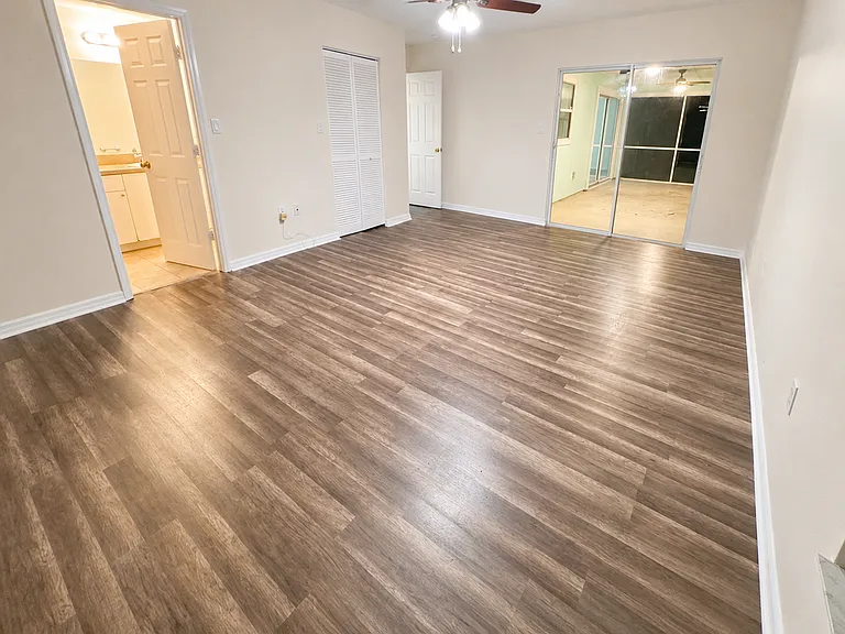 2231 SE Lucaya St — Photo 5