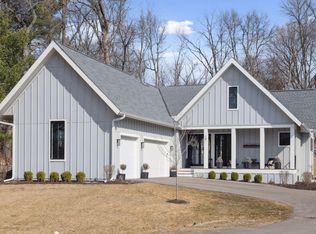 197 Oak St, Excelsior, MN 55331