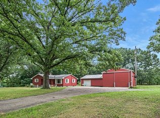 825 26th St, Allegan, MI 49010