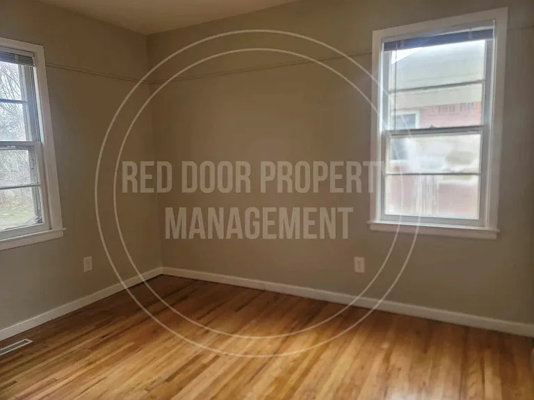 1502 E Jump Ave — Photo 11