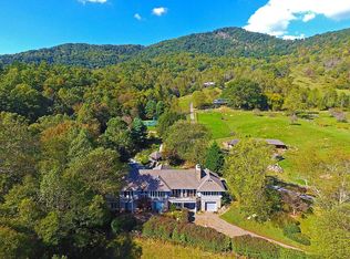 459 Rockcliffe Ln, Clyde, NC 28721