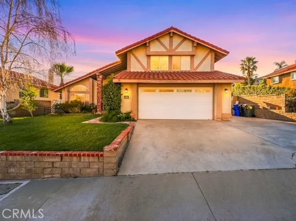 28375 Patricia Hill Dr, Santa Clarita, CA 91387