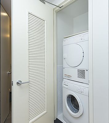 3rd image of 515 9th Ave #6B