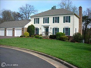 1st image of 9811 Oak Valley Ct