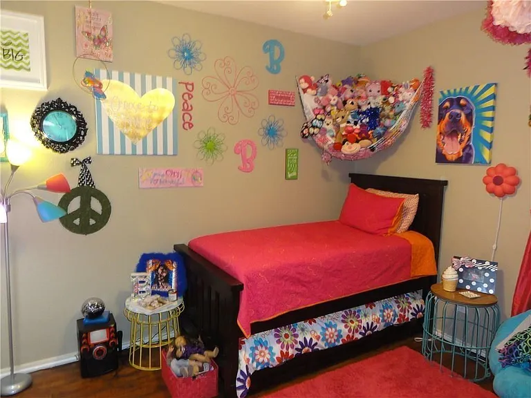 4016 Petersburg Dr — Photo 10