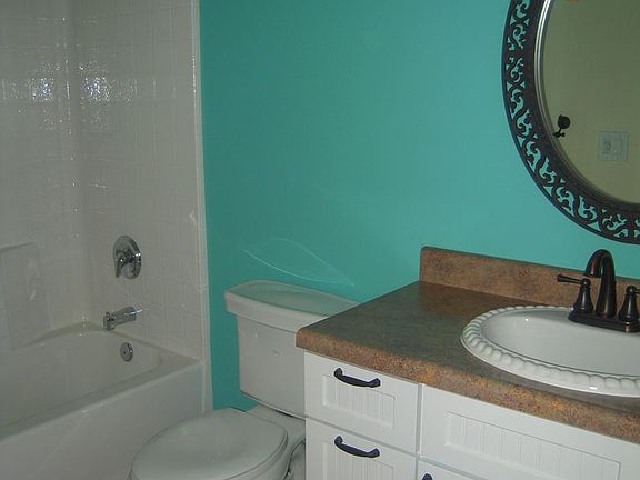 4th image of 1702 W Marina Dr