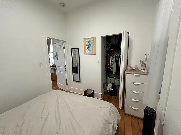 1140 N Winchester Ave #2R — Photo 6