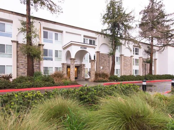 Santa Teresa Apartments