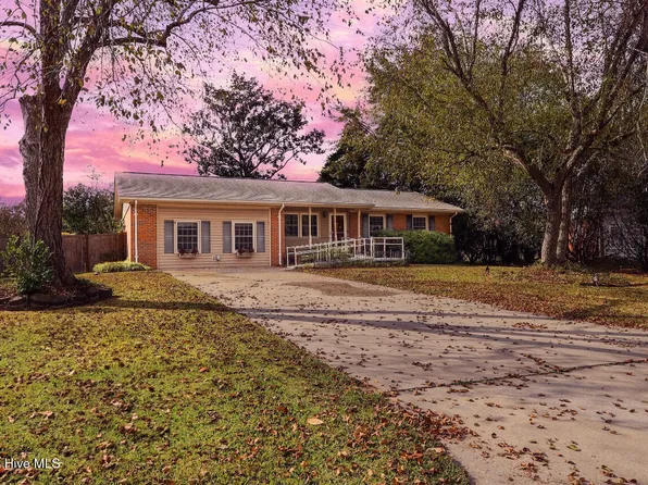 302 Estate Drive, Jacksonville, NC 28540