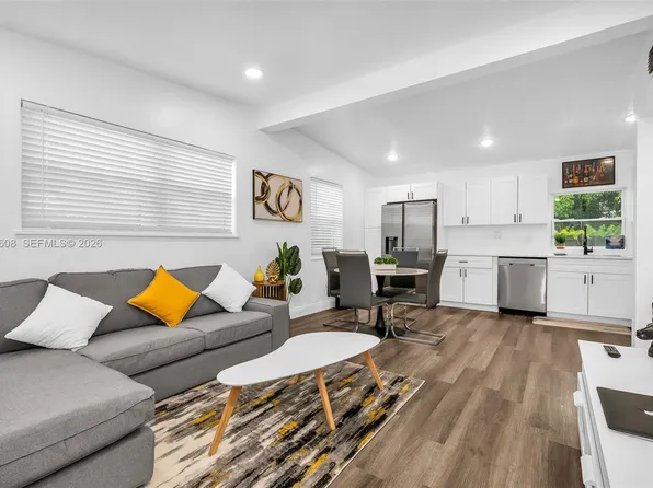 272 NW 31st Ave, Pompano Beach, FL 33311