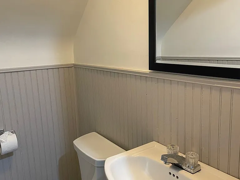 41 Belleview Ave E #UPPER — Photo 10