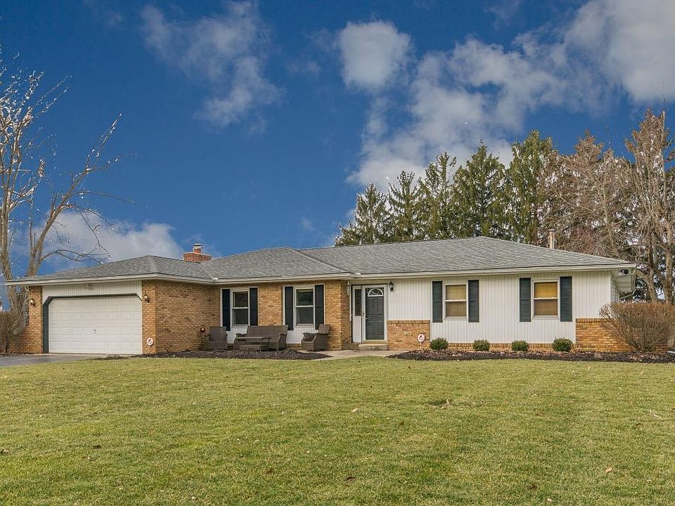 1st image of 13699 Carriage Ln