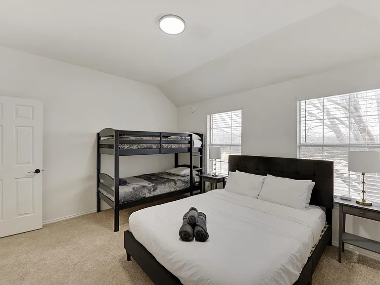 7309 Springfield Dr — Photo 27