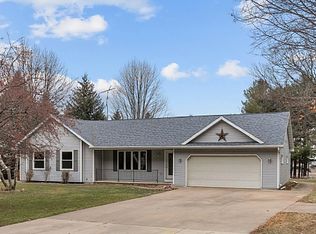 N9482 Sam Crest Ln, Pickett, WI 54964