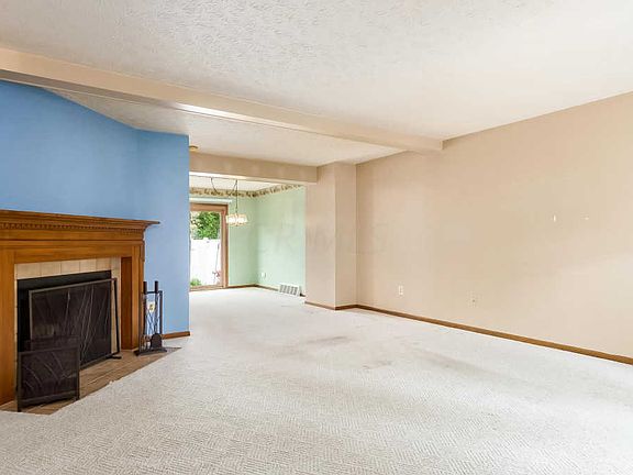 3rd image of 3760 Baybridge Ln