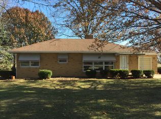 302 Southeast St, Alhambra, IL 62001