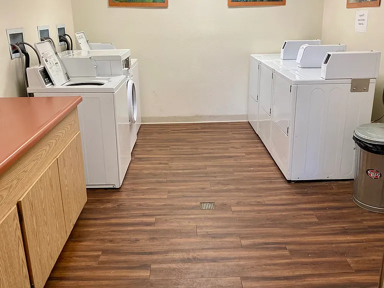 Halter Sunset Village Apartments — Photo 12