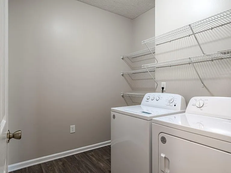 The Preserve at Grande Oaks Apartment Homes — Photo 7