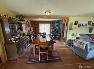 128 Park St, Pateros, WA 98846