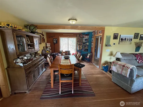 128 Park Street, Pateros, WA 98846