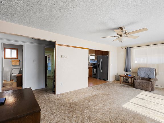 5th image of 2812 W Sanders Ave