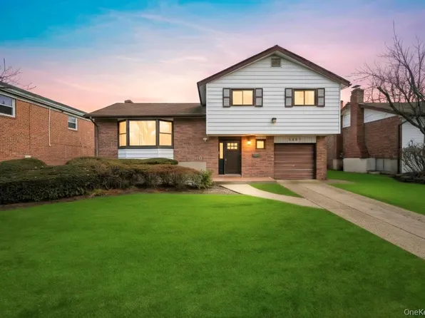 3263 Milburn Avenue, Baldwin Harbor, NY 11510