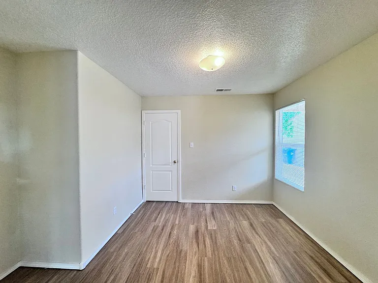 2710 Rain Sage — Photo 4