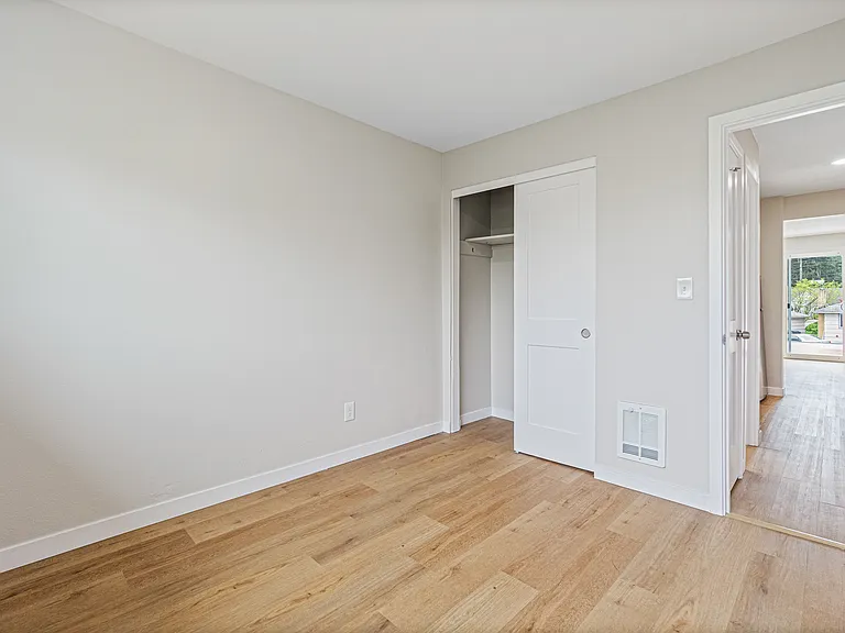 1203 Regents Blvd — Photo 18