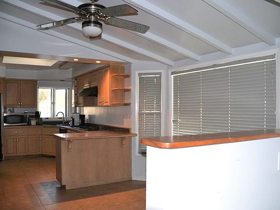 Kitchen & dining room