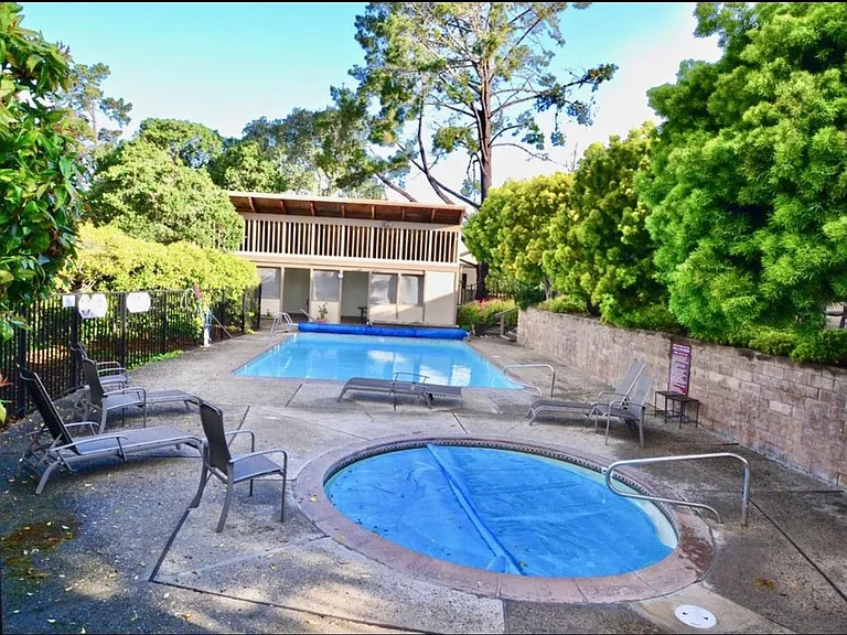 99 Montsalas Dr — Photo 11