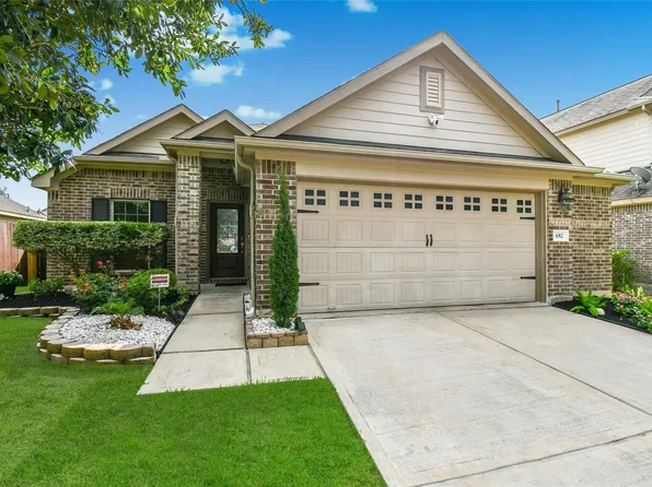 652 Maple Point Dr E, Conroe, TX 77301