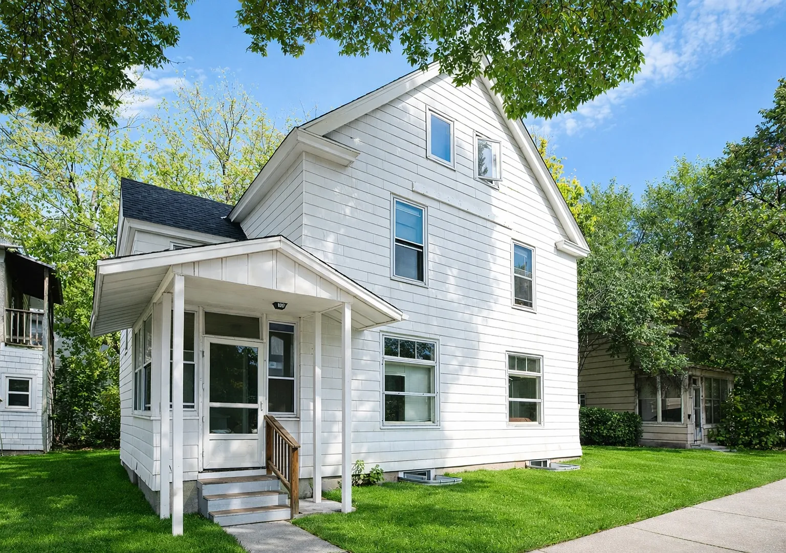 1203-8TH — Photo 1